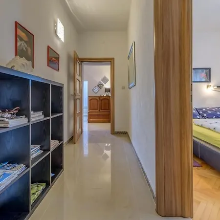 Apartment In Arbanija With Sea View, Terrace, Air Conditioning, Wifi 5138-2 *
