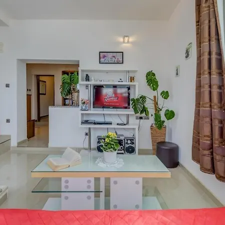 Apartment In Arbanija With Sea View, Terrace, Air Conditioning, Wifi 5138-2
